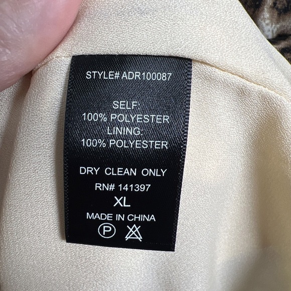 ASTR The Label Leopard Print Half Sleeve Deep V-Neck Button Down Dress Size XL - Picture 7 of 10